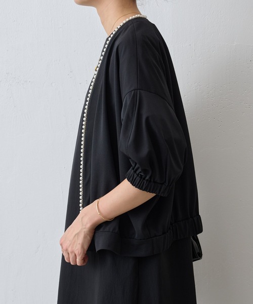 ビアズリー LIVETARTランダムパールトップス ブラック2024AW BEARDSLEY（ビアズリー）の「《LIVETART》半袖パールハオリ（ノー