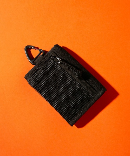 THRASHER（スラッシャー）の「【THRASHER/スラッシャー】カラビナ付き2つ折りウォレット（財布・メンズ・ブラック/ライトブラウン・FREE）」の9枚目の写真