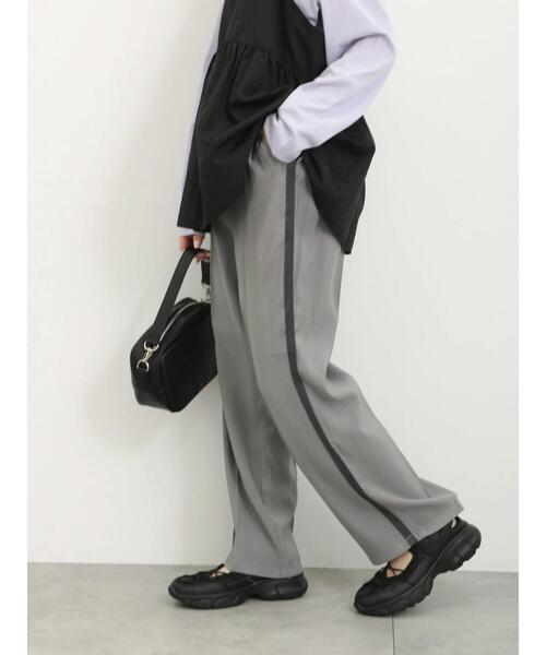 Samansa Mos2 blue（サマンサモスモスブルー）の「サイドラインパンツ（その他パンツ・レディース・グレー/ネイビー/ブラック/ライトベージュ・F）」の6枚目の写真