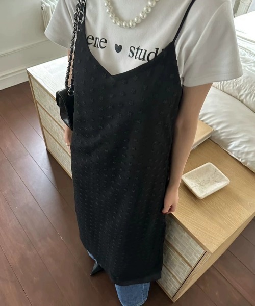 GEMEDA(ジェメダ)の「花柄キャミソールワンピース(Tシャツ/カットソー・レディース・ホワイト/ブラック・M)」の13枚目の写真
