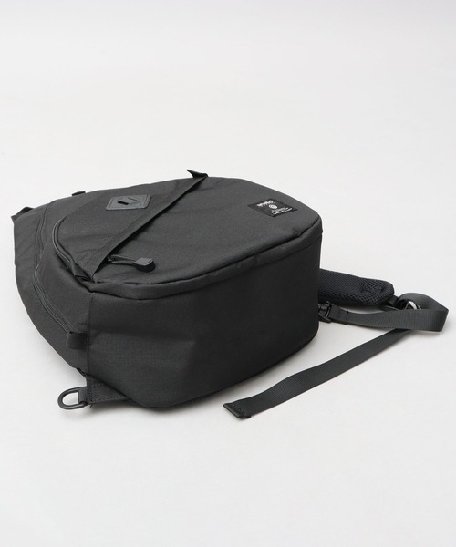 anello（アネロ）の「HC ハイキャパシティ 撥水加工 大容量 スリング クロスボディバッグ 15L A5対応（ボディバッグ/ウエストポーチ・メンズ・ブラック・FREE）」の19枚目の写真