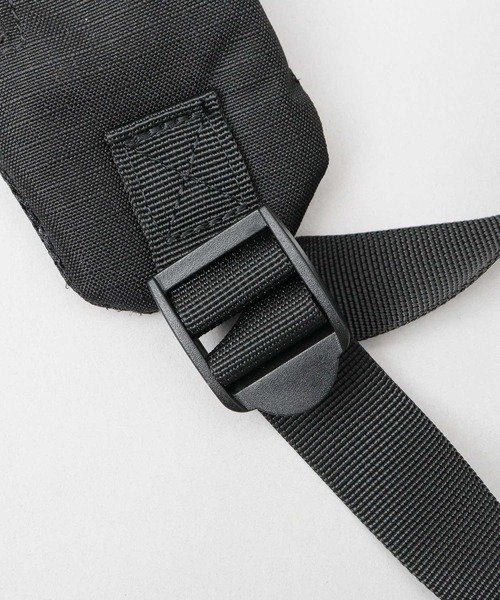 anello（アネロ）の「HC ハイキャパシティ 撥水加工 大容量 スリング クロスボディバッグ 15L A5対応（ボディバッグ/ウエストポーチ・メンズ・ブラック・FREE）」の7枚目の写真