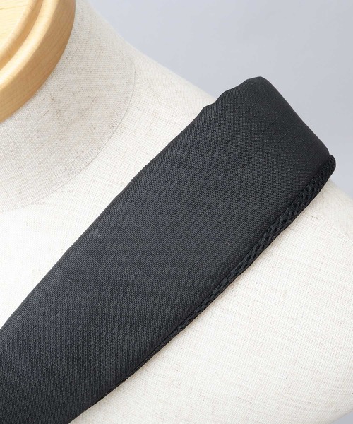 anello（アネロ）の「HC ハイキャパシティ 撥水加工 大容量 スリング クロスボディバッグ 15L A5対応（ボディバッグ/ウエストポーチ・メンズ・ブラック・FREE）」の8枚目の写真