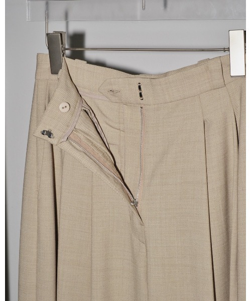 TODAYFUL（トゥデイフル）の「TODAYFUL Highwaist Tuck Trousers
