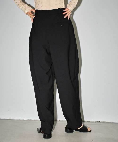 TODAYFUL（トゥデイフル）の「TODAYFUL Highwaist Tuck Trousers
