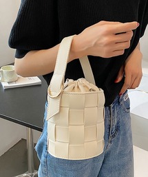 編み込みショルダーバッグ