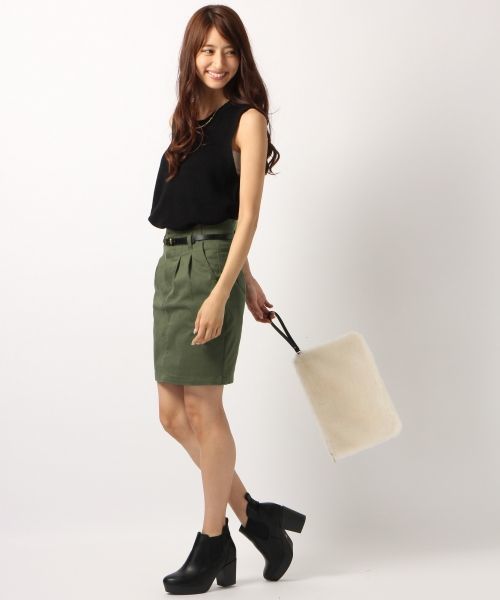 Heather（ヘザー）の「15FWベルトツキコクーンスカート　568418（スカート・レディース・ブルー/ネイビー/カーキ/ブラック/レッド系その他/ホワイト×ブラック・SMALL/MEDIUM）」の7枚目の写真