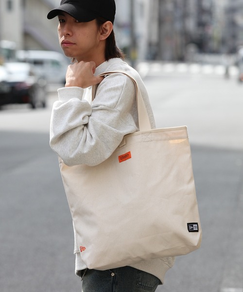 NEW ERA（ニューエラ）の「【UNIVERSAL OVERALL/ユニバーサルオーバーオール】x【NEWERA/ニューエラ 】キャンバスコットン トートバッグ（トートバッグ・メンズ・アイボリー・FREE）」の7枚目の写真