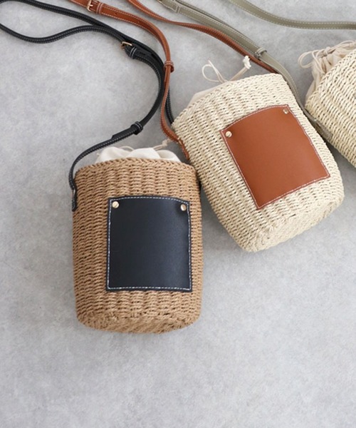 MIAN (ミアン)の「【MIAN】ドッキングペーパーショルダーバッグ ドロスト レザー コンビ 巾着 ペーパー 筒形 /2244-500-1(ショルダーバッグ・レディース・ブラウン/グレー/ブラック・FREE)」の2枚目の写真