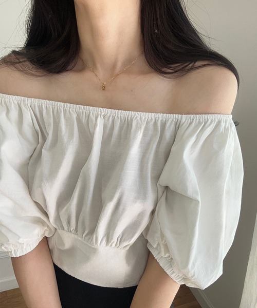 LAUIR(ラウアー)の「2wayオフショル半袖トップス(シャツ/ブラウス・レディース・ホワイト/ナチュラル/ブラック・LARGE/MEDIUM)」の10枚目の写真