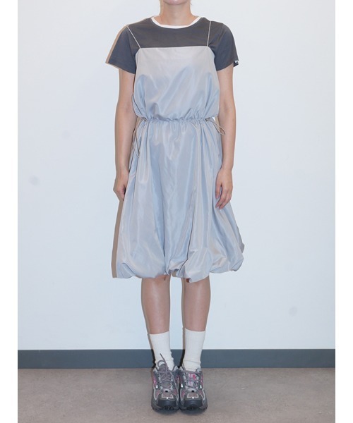 CHAROL（シャロル）の「バルーンキャミワンピース（ワンピース・レディース・ブラック/グレー・FREE）」の10枚目の写真