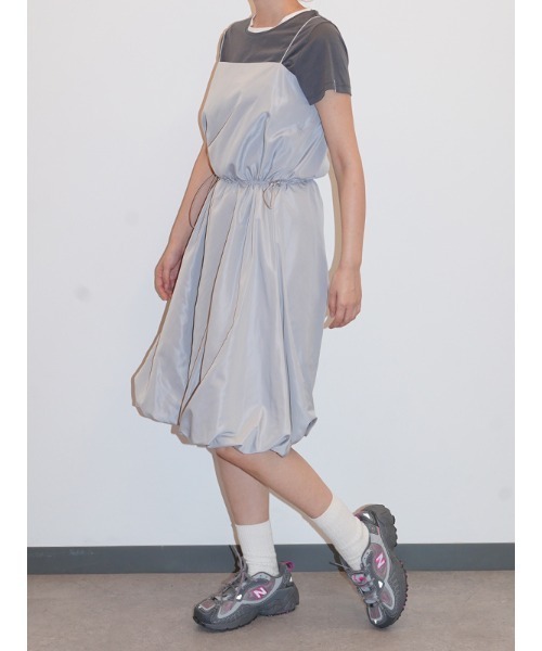 CHAROL（シャロル）の「バルーンキャミワンピース（ワンピース・レディース・ブラック/グレー・FREE）」の13枚目の写真