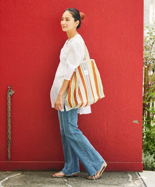 FREAK'S STORE（フリークスストア）の「STRIPE TOTE BAG L / インド ストライプ トートバッグ L（ショルダーバッグ・レディース・グリーン/ブルー/レッド・ONE SIZE）」の7枚目の写真