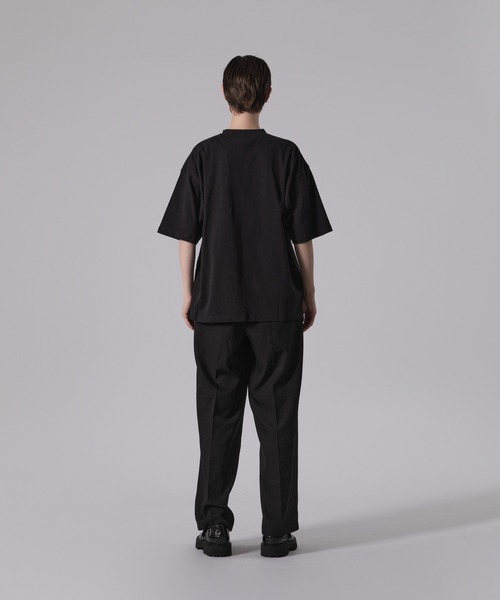 ONCILY（オンシェリー）の「BIG LOGO T-SHIRT / ビッグロゴTシャツ（Tシャツ/カットソー・メンズ・ブラック/ネイビー/オフホワイト・LARGE/MEDIUM/SMALL）」の21枚目の写真
