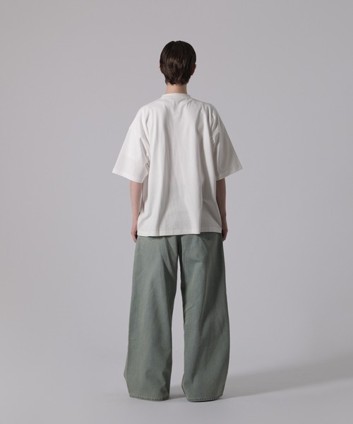ONCILY（オンシェリー）の「BIG LOGO T-SHIRT / ビッグロゴTシャツ（Tシャツ/カットソー・メンズ・ブラック/ネイビー/オフホワイト・LARGE/MEDIUM/SMALL）」の9枚目の写真