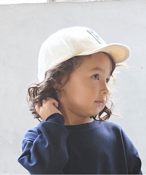 petit main（プティマイン）の「アルファベットロゴキャップ（キャップ・キッズ・チャコール/ネイビー/アイボリー・50cm/52cm/54cm）」の22枚目の写真