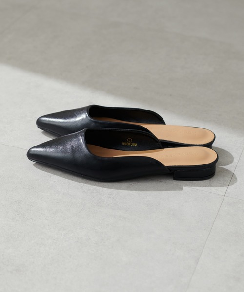 LARUTA(ラルータ)の「【LARUTA】ポインテッドメタリックミュール(その他シューズ・レディース・ブラック/シルバー・MEDIUM/LARGE)」の8枚目の写真
