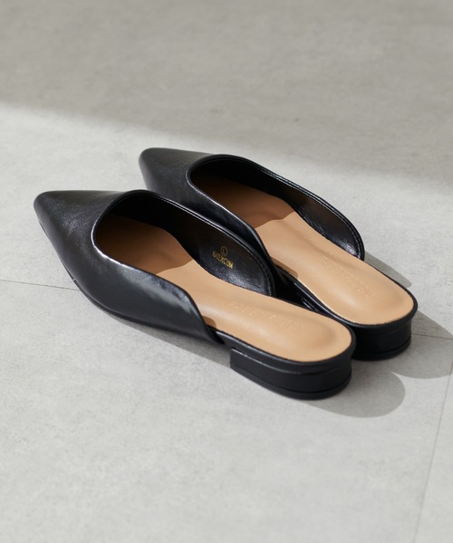 LARUTA(ラルータ)の「【LARUTA】ポインテッドメタリックミュール(その他シューズ・レディース・ブラック/シルバー・MEDIUM/LARGE)」の7枚目の写真