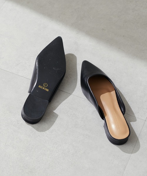LARUTA(ラルータ)の「【LARUTA】ポインテッドメタリックミュール(その他シューズ・レディース・ブラック/シルバー・MEDIUM/LARGE)」の5枚目の写真