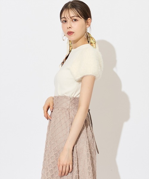 SWINGLE（スウィングル）の「ふわふわフェザースリーブラメニットプルオーバー（ニット/セーター・レディース・ブルー/アイボリー/カーキ/ブラック/ピンク・FREE）」の8枚目の写真