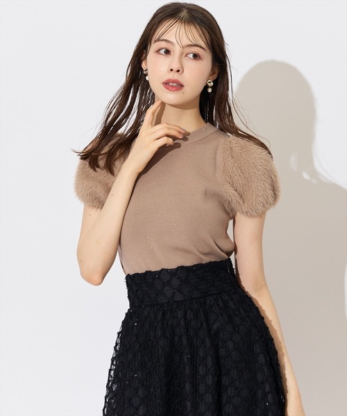 SWINGLE（スウィングル）の「ふわふわフェザースリーブラメニットプルオーバー（ニット/セーター・レディース・ブルー/アイボリー/カーキ/ブラック/ピンク・FREE）」の16枚目の写真