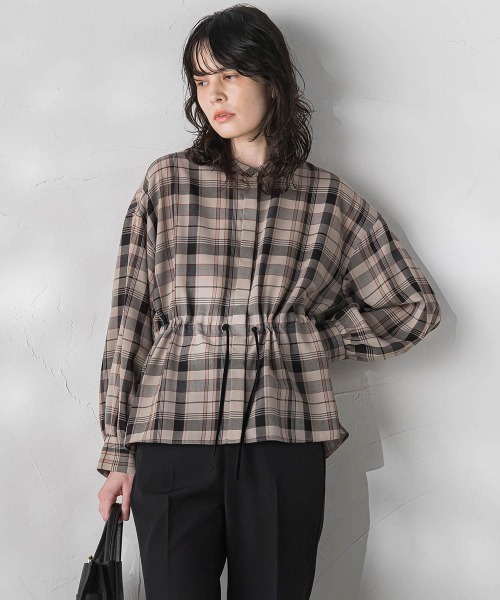 la.f…（ラエフ）の「ドロストペプラムチェックブラウス≪洗濯機で洗える≫（シャツ/ブラウス・レディース・ブラック系その他/ダークベージュ・9号/7号）」の14枚目の写真