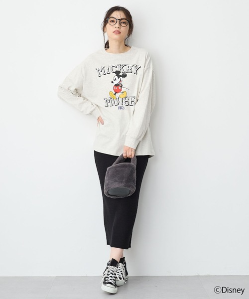 Disney(ディズニー)の「【anyfee】《Disney/ディズニー》ミッキーマウスオールドグラフィックプリントTシャツ(Tシャツ/カットソー・レディース・アイボリー/チャコール・M-L/LL~3L/4L~5L)」の4枚目の写真