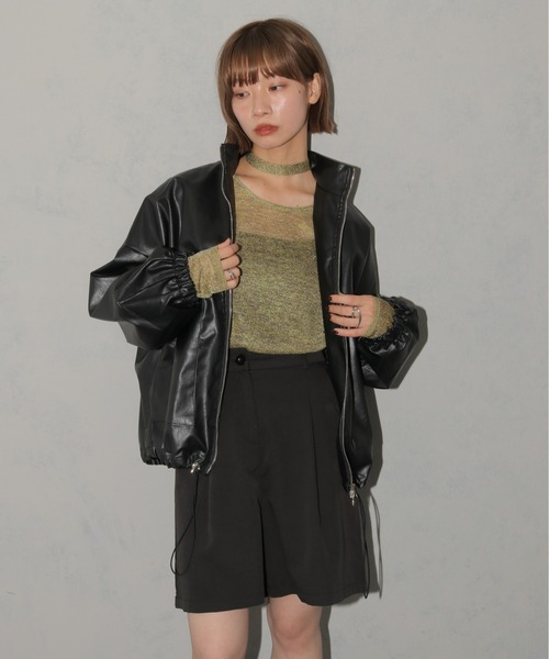 cheriella（シェリエラ）の「【cheriella】サイドドロストレザーライクビッグブルゾン（ブルゾン・レディース・ブラック・FREE）」の2枚目の写真