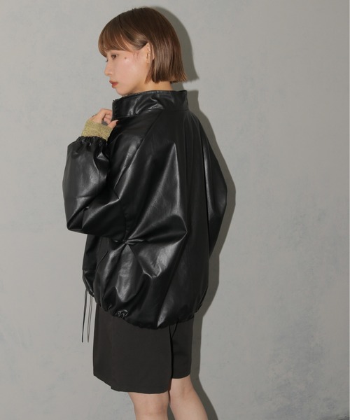 cheriella（シェリエラ）の「【cheriella】サイドドロストレザーライクビッグブルゾン（ブルゾン・レディース・ブラック・FREE）」の7枚目の写真