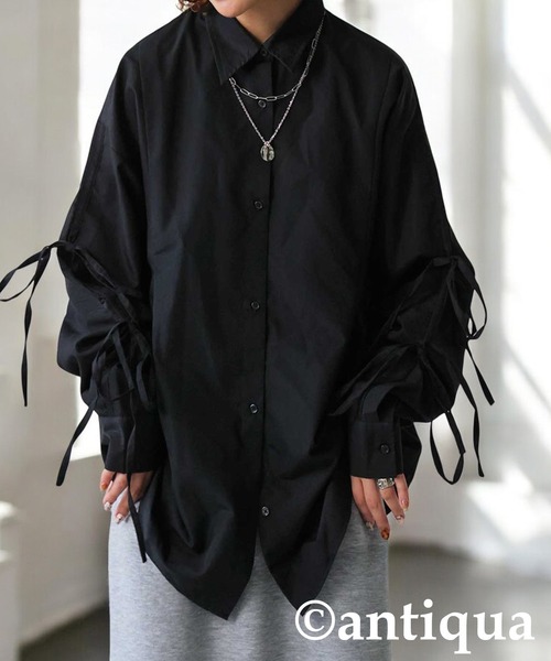 antiqua(アンティカ)の「袖リボンシャツ(シャツ/ブラウス・レディース・ブルー/ブラック/オフホワイト・ONESIZE)」の3枚目の写真