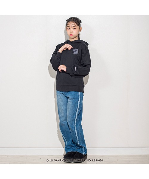 ZIDDY（ジディ）の「【ZIDDY×ポチャッコ】キラッとメタルジェットプリントフーディー(130~160cm)（スウェット・キッズ・ブラック/ホワイト・130cm/150cm/FREE/140cm）」の4枚目の写真