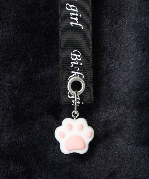 BISKEE（ビスキー）の「ねこ耳ZIPモコモコ ボアパーカー/ジップアップパーカー（140㎝～160㎝）（パーカー・キッズ・オフホワイト/ブラック・150cm/160cm/140cm/130cm）」の4枚目の写真