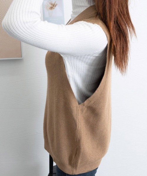Miniministore(ミニミニストア)の「ニットベスト レディースチョッキ 重ね着(ベスト・レディース・アイボリー/チャコールグレー/ダークベージュ/ネイビー/グレー/グリーン/ワインレッド・FREE)」の20枚目の写真