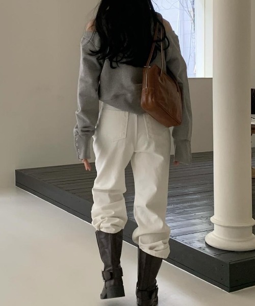 ECLIN(エクラン)の「袖スナップボタンカットアウトスウェットプルオーバー(スウェット・レディース・グレー/ブラック/ホワイト・L/M/XL)」の20枚目の写真