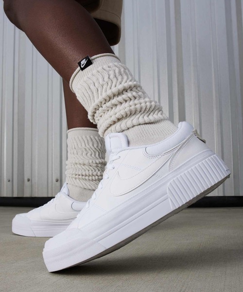 Nike ナイキ　スニーカー コートレガシー　リフト　23.5 美品　ホワイト NIKE WMNS COURT LEGACY LIFT ”WHITE BEIGE” ナイキ ウィメンズ