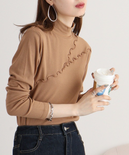 BRODIAEA(ブローディア)の「BRODIAEA テレコメロウカットソー(Tシャツ/カットソー・レディース・レッド/キャメル/グリーン/コーラル/ブラック/アイボリー・40)」の15枚目の写真