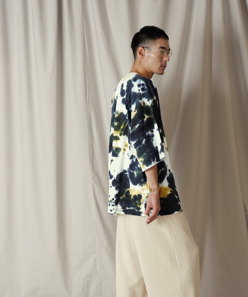 Aphlotus（アプロタス）の「タイダイ染 クルーネック H/S カットソー（Tシャツ/カットソー・メンズ・ネイビー/ブラック・SMALL/MEDIUM/LARGE）」の3枚目の写真