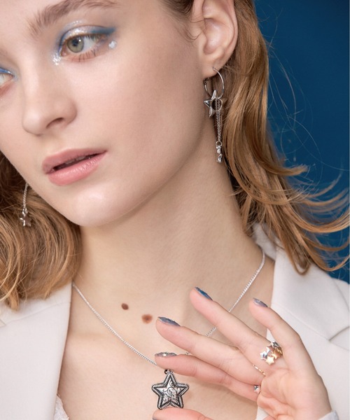 ANU(アヌ)の「star pierce - スターピアス(ピアス(両耳用)・レディース・ゴールド/シルバー・FREE)」の10枚目の写真