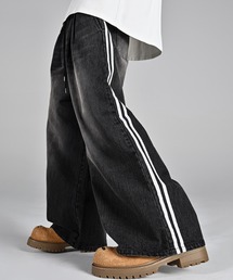 ADRER | line track wide slacks / ライントラックワイドスラックス(その他パンツ)