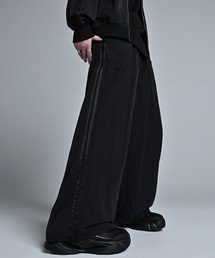 ADRER | line track wide slacks / ライントラックワイドスラックス(その他パンツ)