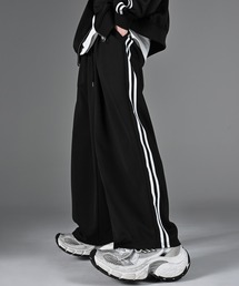 ADRER（アドラー）の「line track wide slacks / ライントラックワイドスラックス（その他パンツ）」