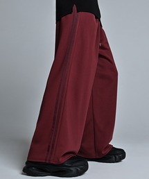 ADRER（アドラー）の「line track wide slacks / ライントラックワイドスラックス（その他パンツ）」