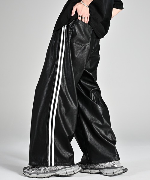 ADRER（アドラー）の「line track wide slacks / ライントラックワイド