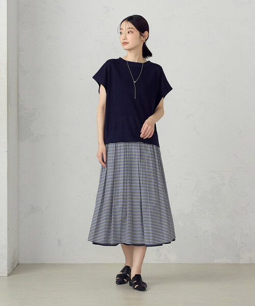 COMME CA ISM(コムサイズム)の「【洗濯機で洗える】ニットTシャツ(ニット/セーター・レディース・グリーン/ネイビー/サックスブルー/グレイッシュベージュ・FREE)」の8枚目の写真