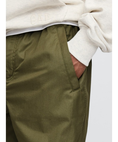 GAP（ギャップ）の「ツイル パラシュート バギーパンツ(ユニセックス)（その他パンツ・メンズ・ネイビー/グリーン・L/XL/M/S/XS）」の11枚目の写真