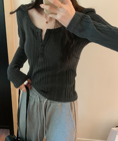 SHEPP（シープ）の「【お気に入り数3.2万人突破!/新色ライトグレー追加】ハーフボタン ヘンリーネック リブカットソー ニットソー（Tシャツ/カットソー・レディース・アイボリー/ピンクベージュ/ネイビー/グレー/ライトグレー・M/L）」の18枚目の写真