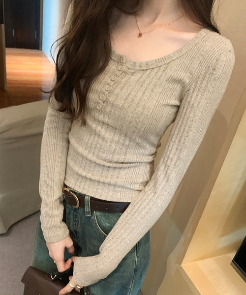 SHEPP（シープ）の「【お気に入り数3.2万人突破!/新色ライトグレー追加】ハーフボタン ヘンリーネック リブカットソー ニットソー（Tシャツ/カットソー・レディース・アイボリー/ピンクベージュ/ネイビー/グレー/ライトグレー・M/L）」の10枚目の写真