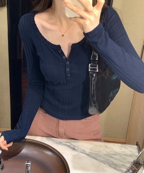 SHEPP（シープ）の「【お気に入り数3.2万人突破!/新色ライトグレー追加】ハーフボタン ヘンリーネック リブカットソー ニットソー（Tシャツ/カットソー・レディース・アイボリー/ピンクベージュ/ネイビー/グレー/ライトグレー・M/L）」の21枚目の写真