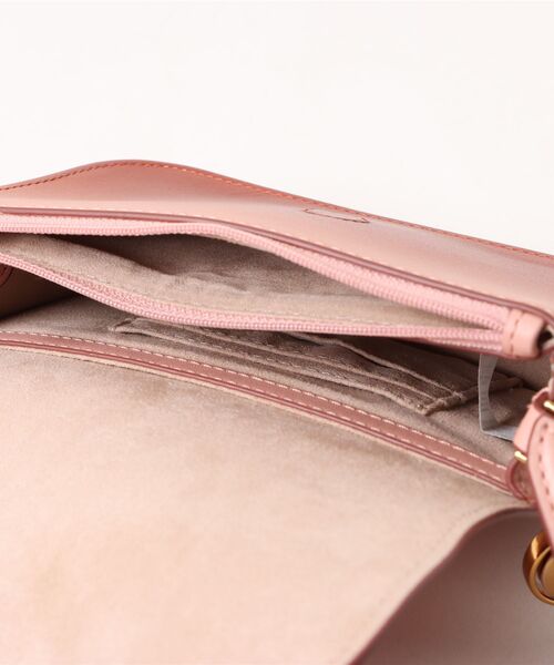 FOSSIL（フォッシル）の「フォッシル 斜めがけバッグ レディース レザー レッド スマホ収納可 ZB11118633（ハンドバッグ・レディース・レッド・FREE）」の7枚目の写真