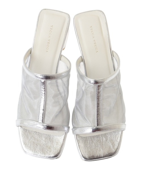 YECCA VECCA(イェッカヴェッカ)の「シアーミュールサンダル(サンダル・レディース・アイボリー/ブラック/シルバー・M/L)」の11枚目の写真